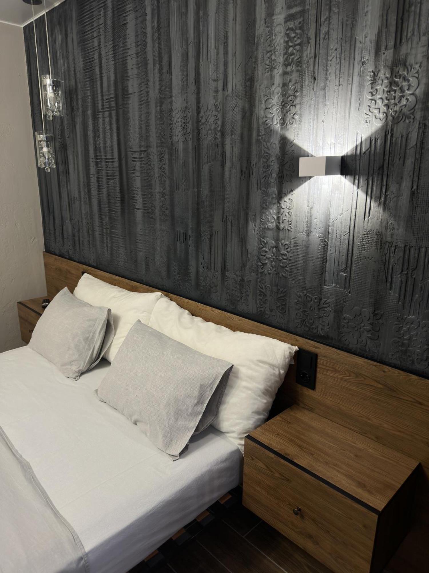 Loft Apartment ティラスポリ エクステリア 写真