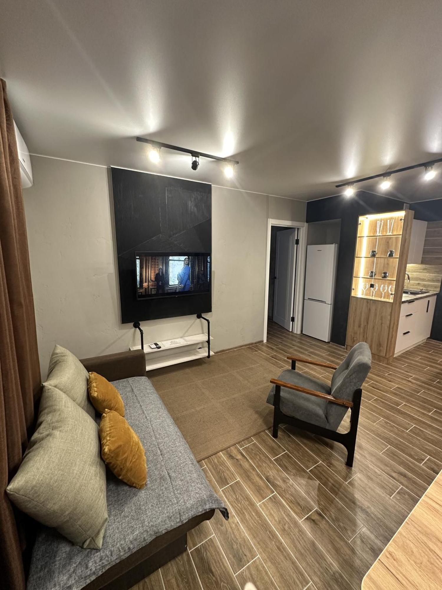 Loft Apartment ティラスポリ エクステリア 写真